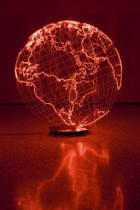 Mona Hatoum, Hot Spot III, 2009. Stainless steel and neon tube, 92 1/8 x 8 13/16 x 87 13/16 in. (234 x 223 x 223 cm)