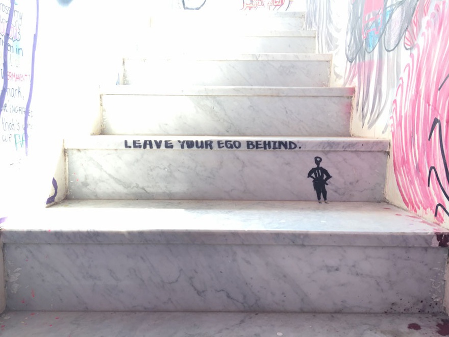 Studio Lucha’s staircase message: ‘Leave your ego behind’ by Dalia Fatani.