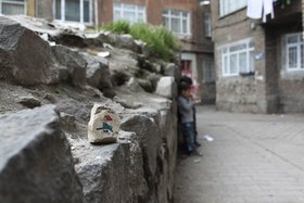 Ahmet Öğüt, Stones to throw, 2011, installation view from Kunsthalle Lissabon, Lisbon and streets of Diyarbakır.