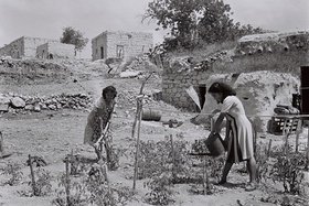 Zoltan Kluger, Jewish immigrants who settled in the Palestinian village Ein-Chud and established an Israeli settlement (Ein-Hod), 17/10/1949.