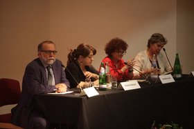 Regional vis-à-vis Global Discourses: Closing session. (from l-r): Professor Hamid Dabashi, Dr. Nada Shabout, Dr. Venetia Porter and Professor Irit Rogoff.