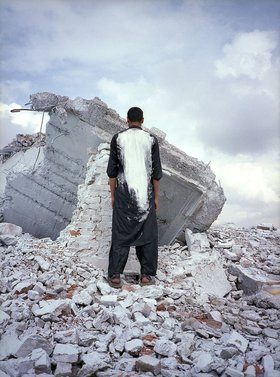 Lida Abdul, still from White House, 2005, 5’00'' NTSC 16:9 16mm film transferred to DVD. Courtesy of the artist.