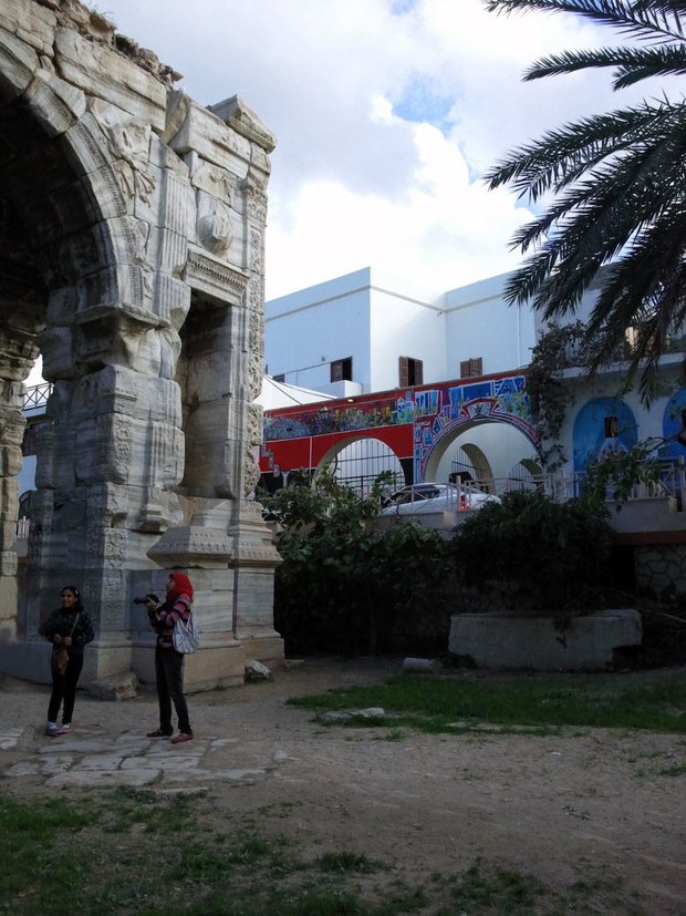 Tourists from Benghazi visiting Tripoli's old city, 2011. Photograph courtesy and © Hadia Gana.