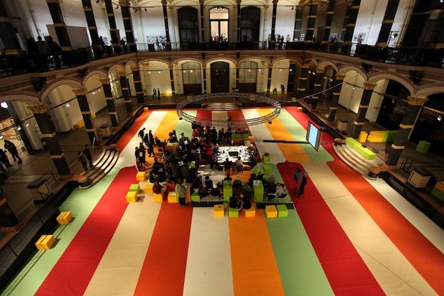 TASWIR exhibition, 2009-10, installation view, Martin-Gropius-Bau, Berlin. Seminar with Sarat Maharaj, Oliver Schneller, Oleg Grabar, Khalid Amine, Shulamit Bruckstein Çoruh, among others. Photograph by Di Mackey. Courtesy ha’atelier.