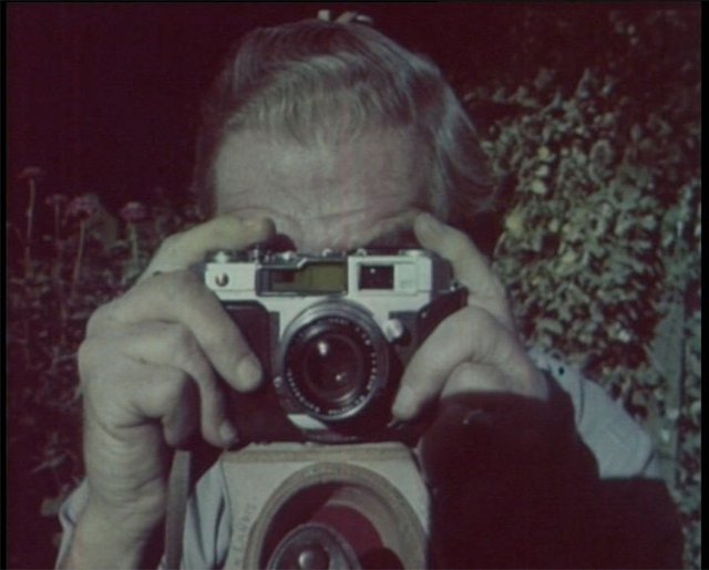 Louis Dupree playing a tourist in the documentary Afghanistan, Land of Hospitality and Beauty.