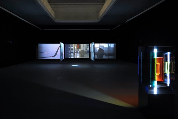 <p>Ergin ÃavuÅoÄlu</p><p><em>Point of Departure,</em> 2006</p><p>Six channel video installation, three channel sound</p><p>Duration: 31:36', continuous loop</p><p>Dimensions variable</p><p>Installation view, Kunstverein Freiburg, 2008</p><p>Â© Marc Doradzillo</p><p>Courtesy the artist, Rampa, Istanbul and Film and Video Umbrella, London</p> 