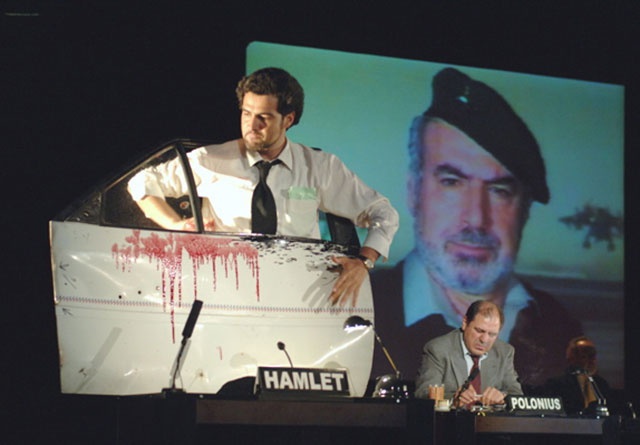 Sulayman Al-Bassam in The Al-Hamlet Summit, 2002. The director's website mentions that this play was a reworking of The Arab League Hamlet which had evolved out of his Hamlet in Kuwait (2001).