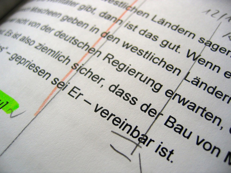 Work photo, Hamburger Lektionen (Hamburg Lectures), a film by Romuald Karmakar, Germany 2006. We see an excerpt of the director’s shooting script used in the editing room. 