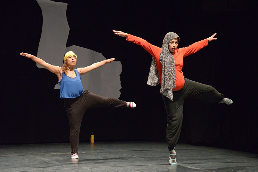 Farah Saleh and Salma Ataya, La Même, 2016, Zürcher Theater Spektakel, Zurich.
